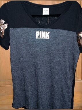 PINK Victoria's Secret Black and Charcoal V-Neck Colorblock Tee